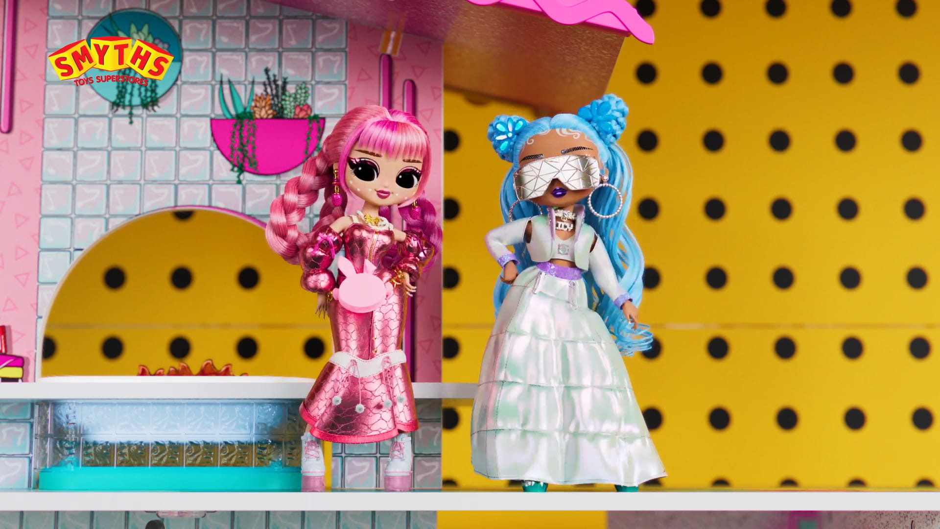 L.O.L. Fashion Show - Smyths Toys Superstores